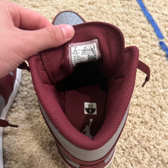 Nike Jordan 1 Cherrywood Mid Men’s Size 9 - Picture 2 of 6